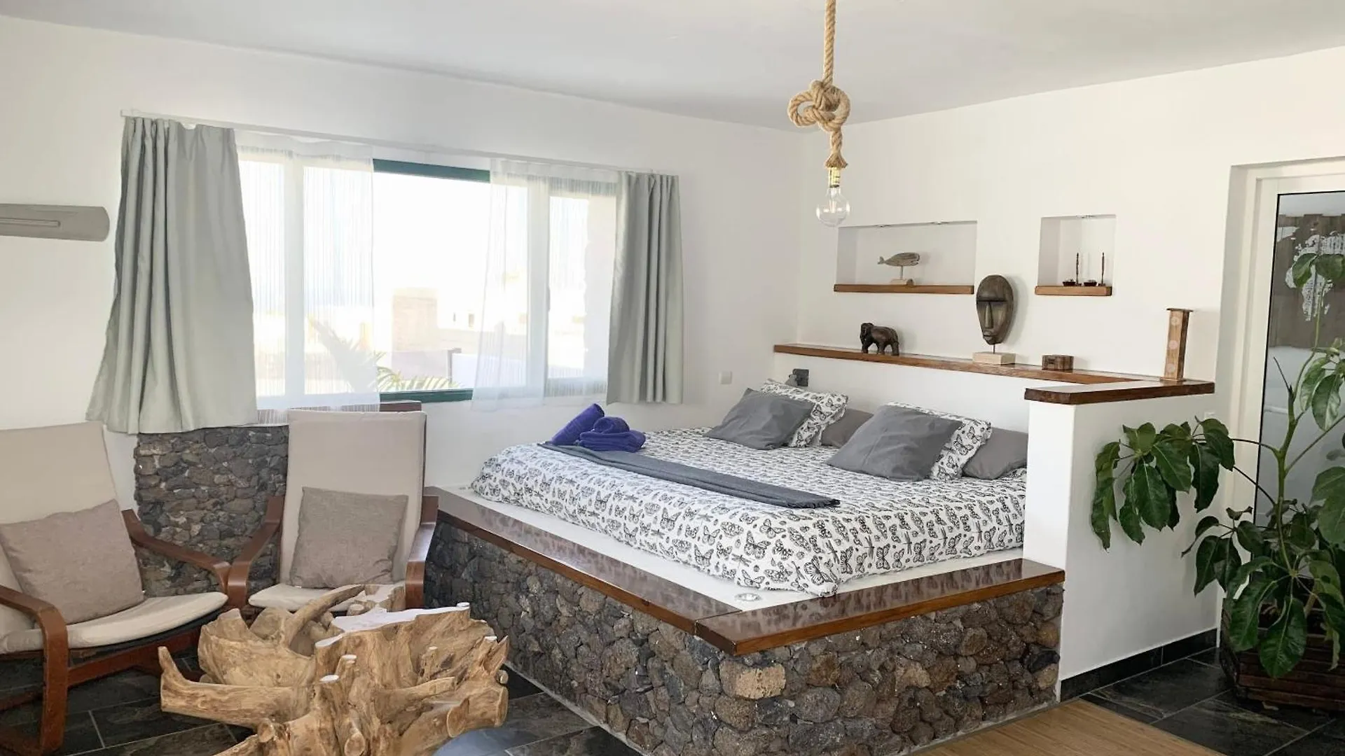 Finca Marisa Bed & Breakfast Tinajo 3*,  Spain